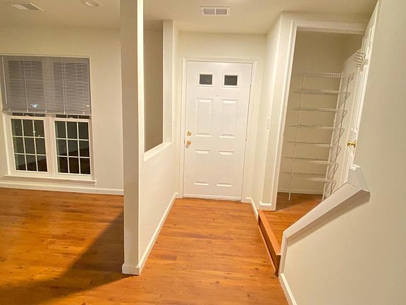 3rd image of 2863 Madeira Ct