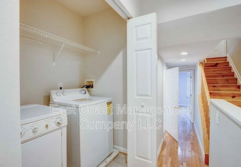 203 S Regester St — Photo 13