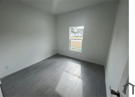 4th image of 2612 31st St SW