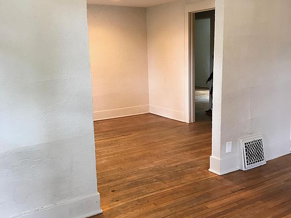 5th image of 108 Oakland Dr