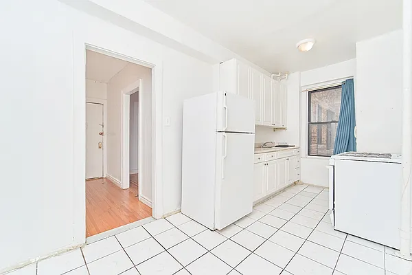 Rented by LivingNY | media 24