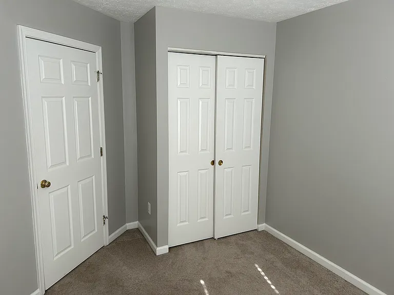 254 Seneca Ter — Photo 16