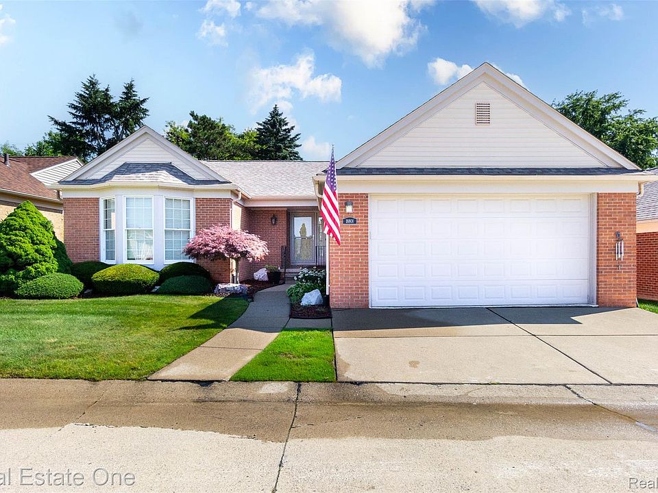 1st image of 18801 Maple Cir N #13