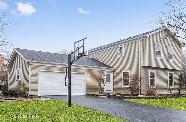 1st image of 3754 Charles Dr
