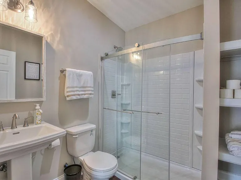 6018 Benders Ferry Rd — Photo 3