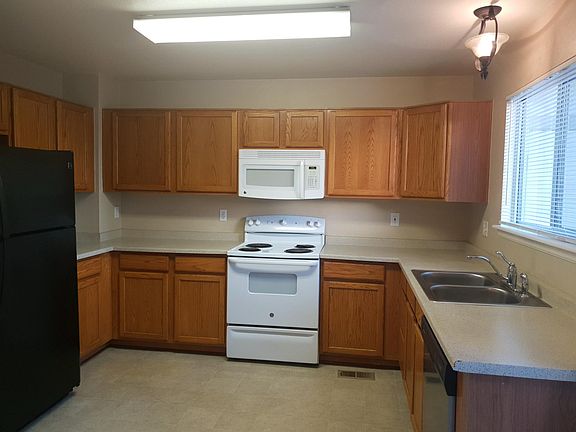 Main floor Kitchen