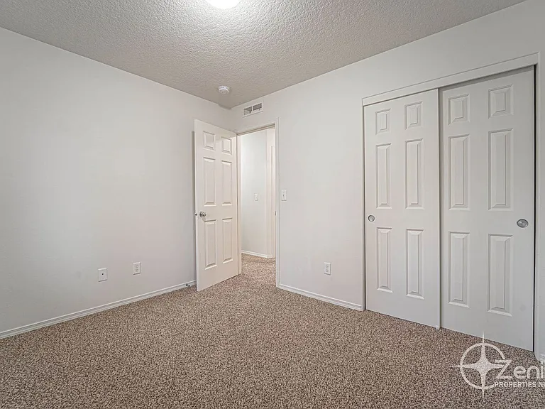 5242 N St — Photo 15