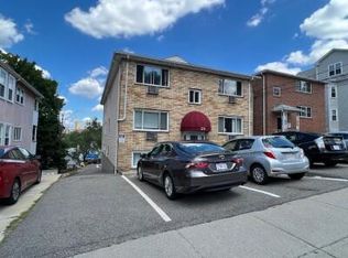 20 Coolidge Hill Rd APT 1, Watertown, MA 02472