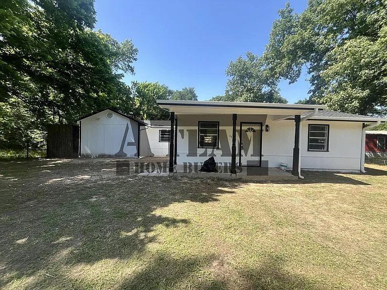 119 Golden Oaks Dr — Photo 2