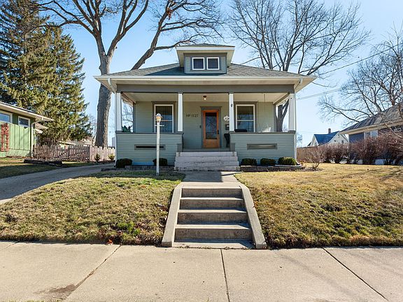 2nd image of 1127 Morton Ave