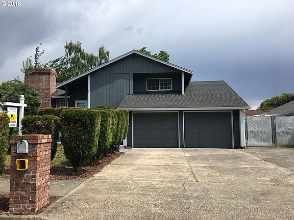 2nd image of 1807 SE Park Crest Ave