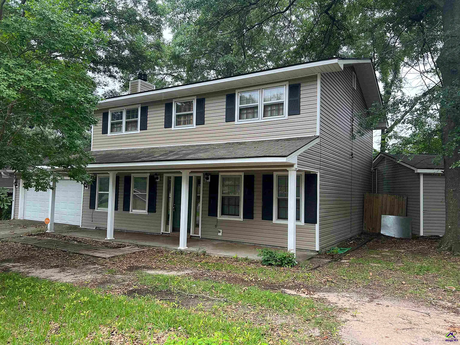 4 bed, 2.0 bath, 2030 sqft, $2,000 — Photo 1