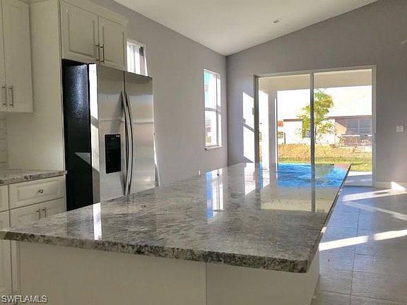 4th image of 2116 NE 9th Pl