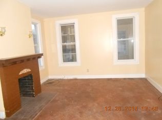 128 Halsted St, East Orange, NJ 07018