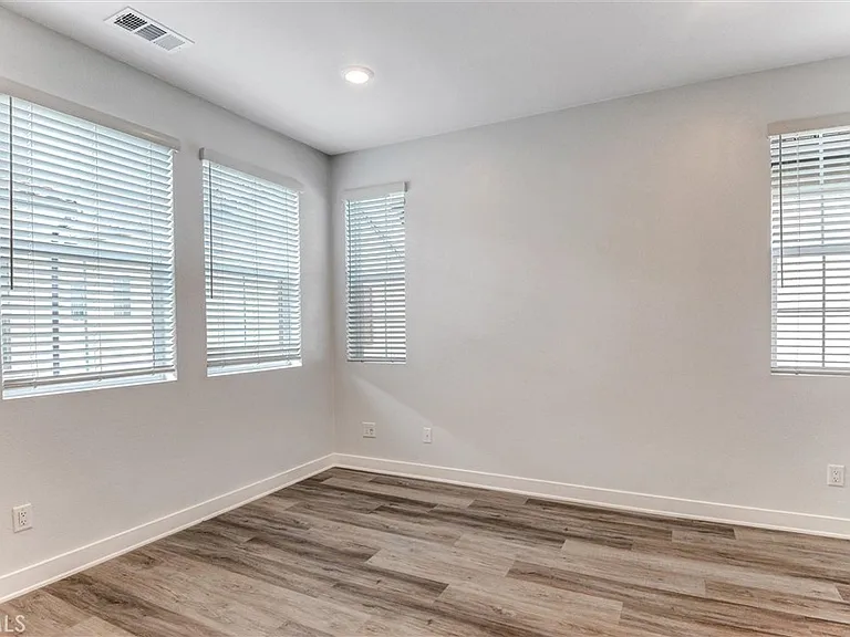 535 Embrook Way — Photo 21