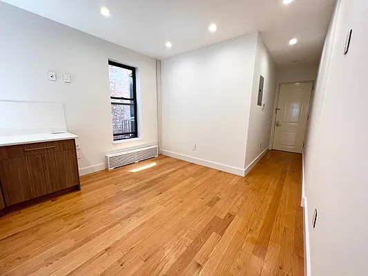 Rented by Compass | media 5