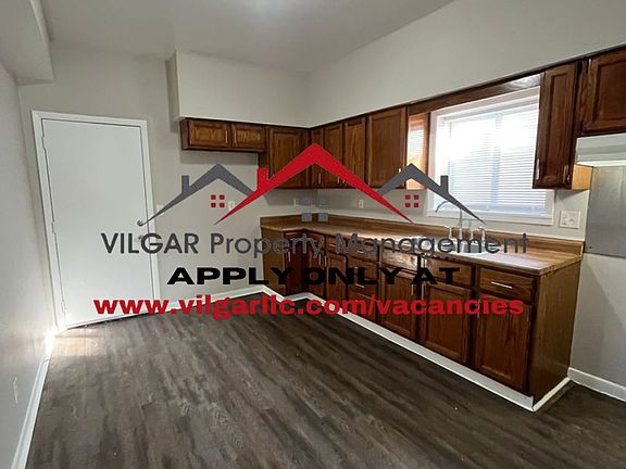 3rd image of 3931 Ivy St APT 1