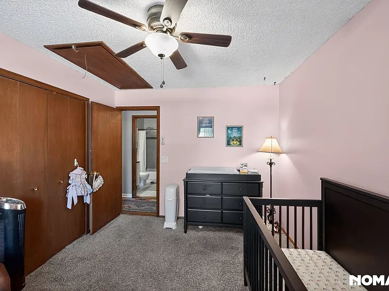 6913 Wolff St — Photo 32