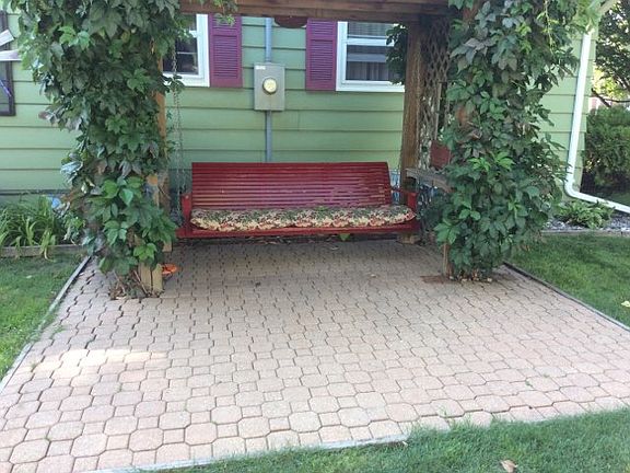 Patio with swing hookups