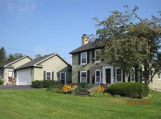 1493 Fairview Rd, Clarks Summit, PA 18411