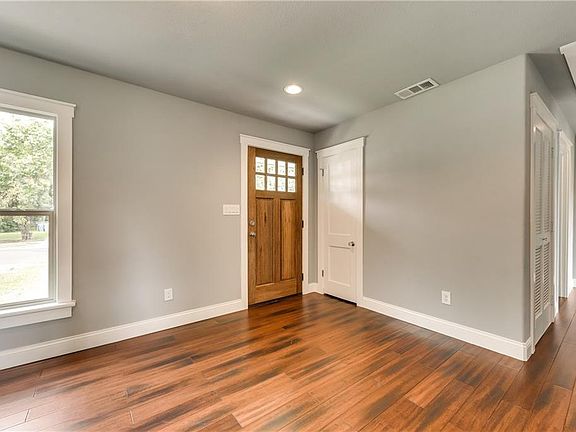3rd image of 10615 Fern Dr