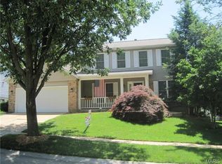 5028 Lowndes Dr, Saint Louis, MO 63129