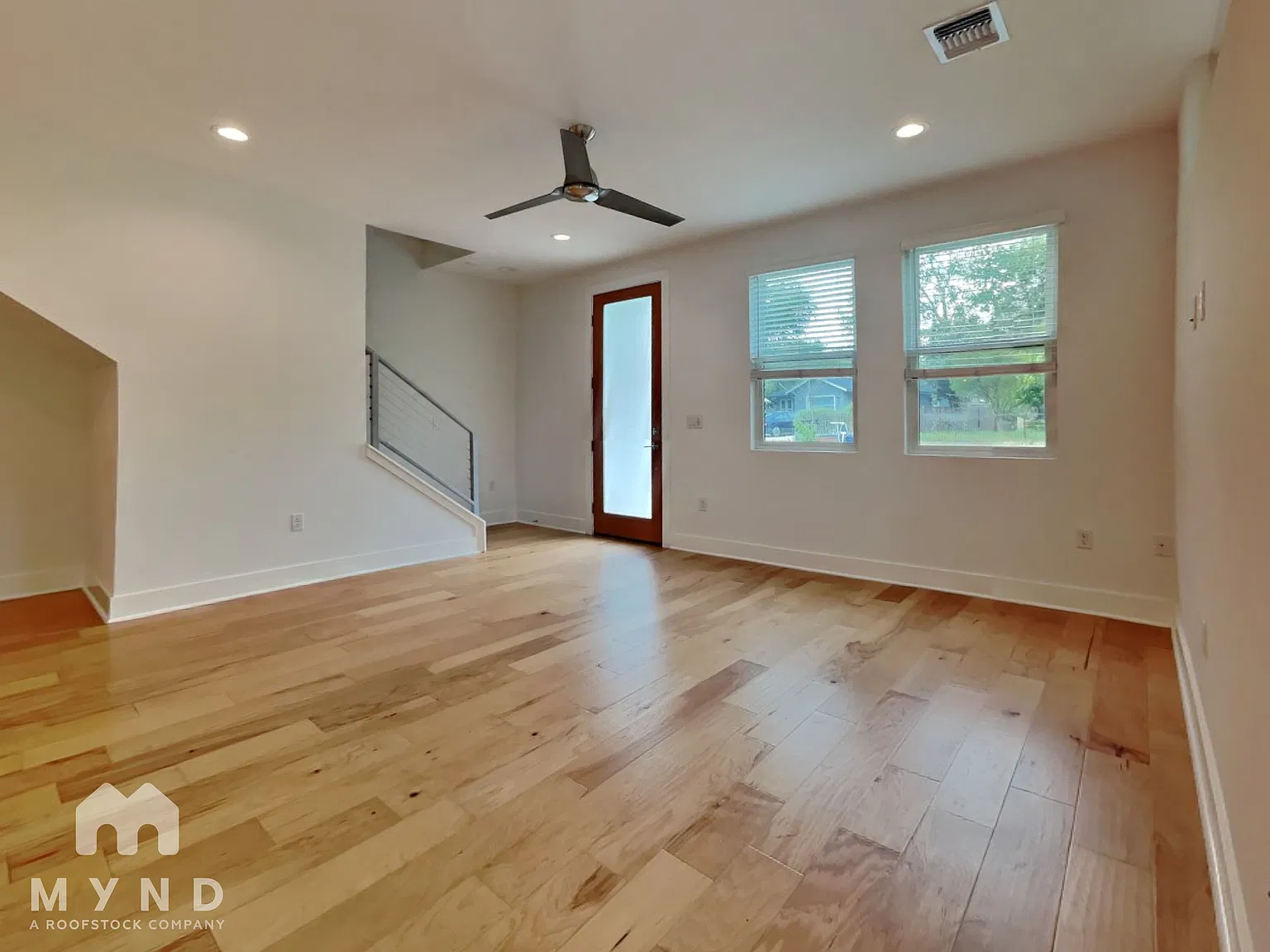 3 bed, 3.0 bath, 1871 sqft, $2,895 — Photo 4