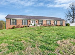 1112 Scenic Hill Dr, Louisville, TN 37777