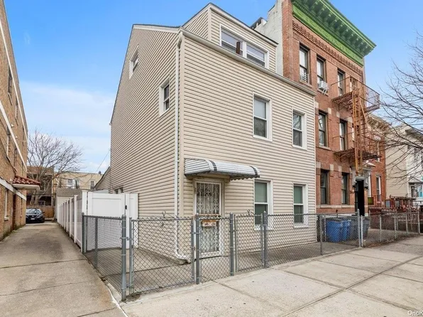 31-66 42nd Street, Astoria, NY 11103