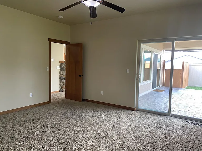 566 Village Dr — Photo 14