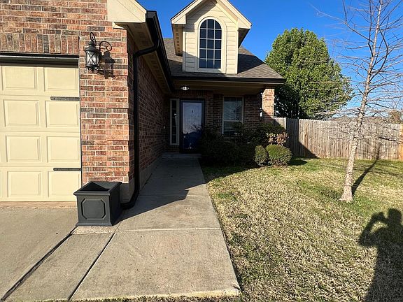 2nd image of 12004 Garden Dr
