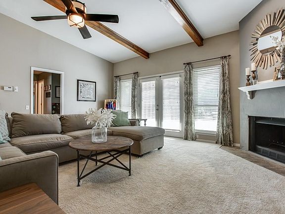 3rd image of 2413 Ellis Ct
