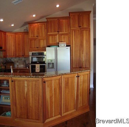 5th image of 403 Vizcaya Ct