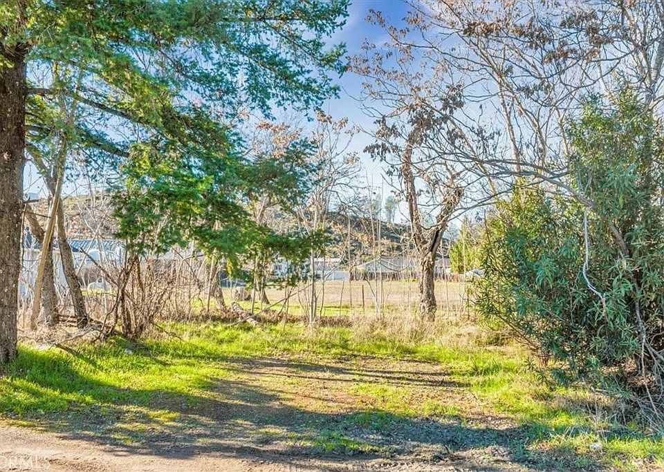 2nd image of 21255 Bush St