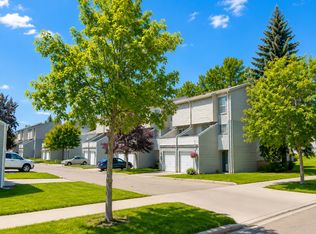 16824 109th St NW, Edmonton, AB T5X2J3