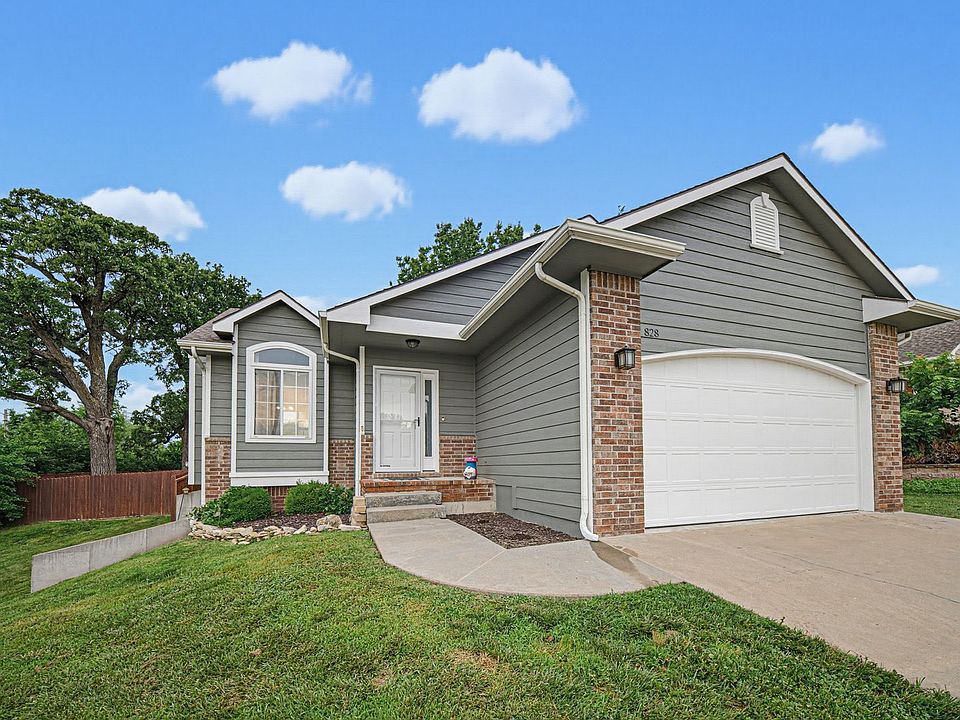 1st image of 828 Fossilridge Dr