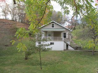 13653 Stanaford Rd, Layland, WV 25864