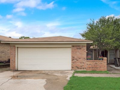 2106 Mistletoe Ave, Fort Worth, TX, 76110