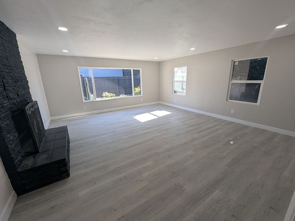 1st image of 3450 Cherokee Ave #3450