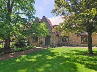 3621 Wyncote Ln, Fairway, KS 66205