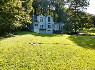 12 Spring Heath Ct, Windsor Mill, MD 21244