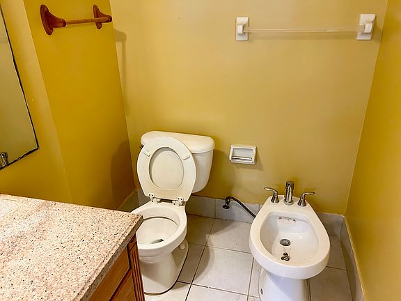 4th image of 871 NW 170th Ter #8