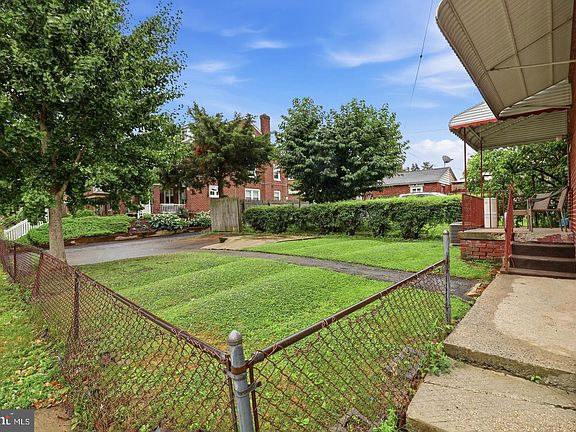 5th image of 347 N Reservoir St