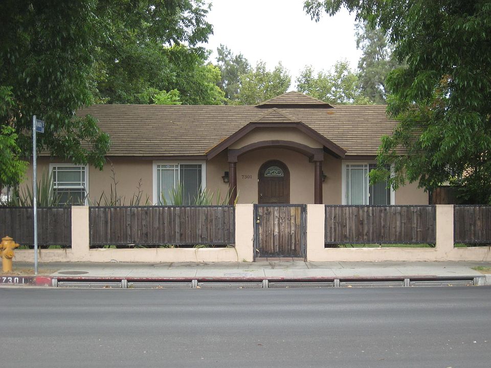 1st image of 7301 Owensmouth Ave