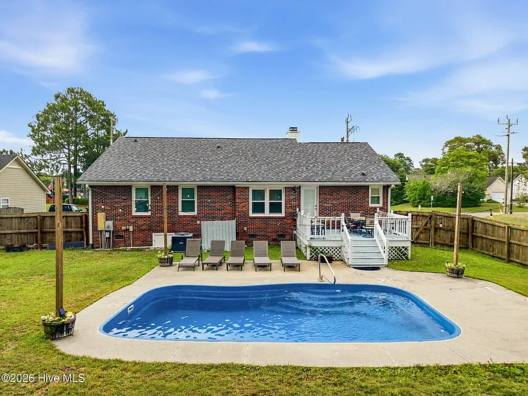 7228 Quail Woods Rd — Photo 36