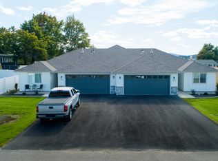 17012 E Knox Ln, Greenacres, WA 99016
