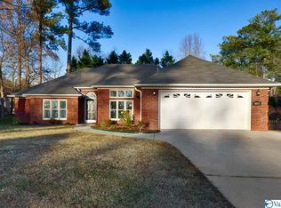 1691 Longleaf Dr NW, Huntsville, AL 35806