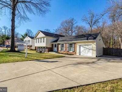9315 Winbourne Rd, Burke, VA, 22015
