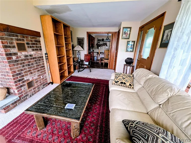 5251 Irish Ridge Rd — Photo 8