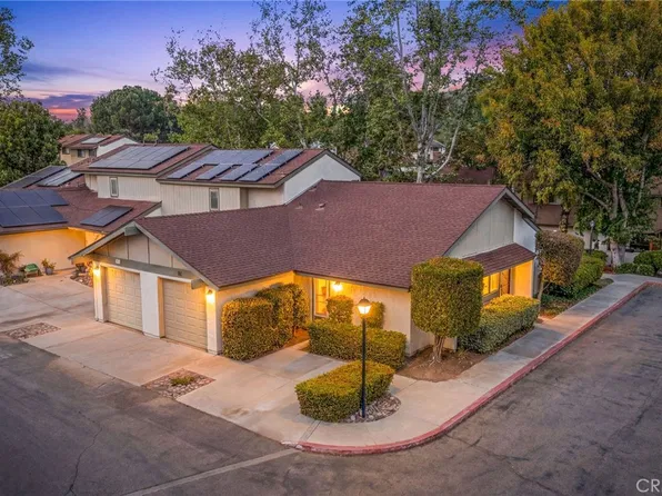 381 Roundtree Gln, Escondido, CA 92026